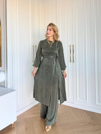 Ayşin Pants Suit in Khaki