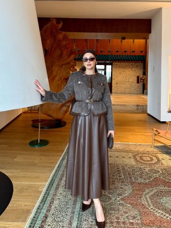 Aybüke Skirt Suit in Bitter Brown