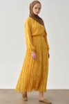 bel-lastikli-pliseli-elbise-sari-95904.jpg