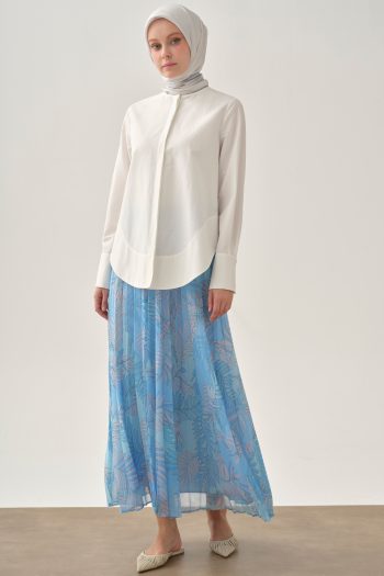 Blue Pleated Skirt with Elastic Waistband and Pattern