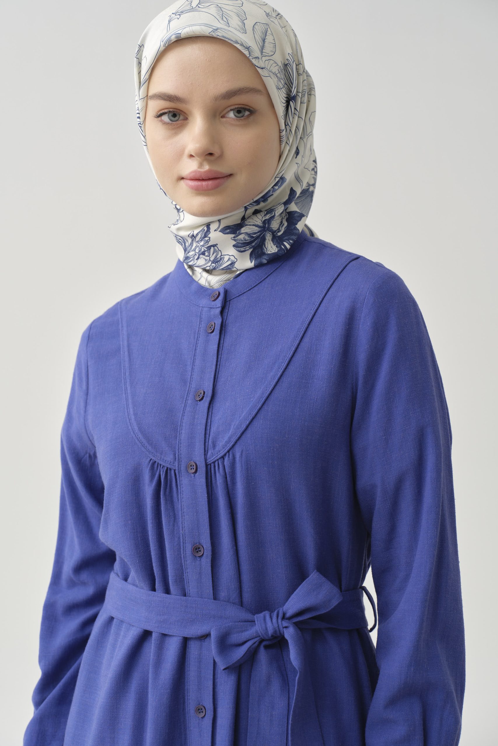 biye-detayli-robali-tunik-saks-95587.jpg