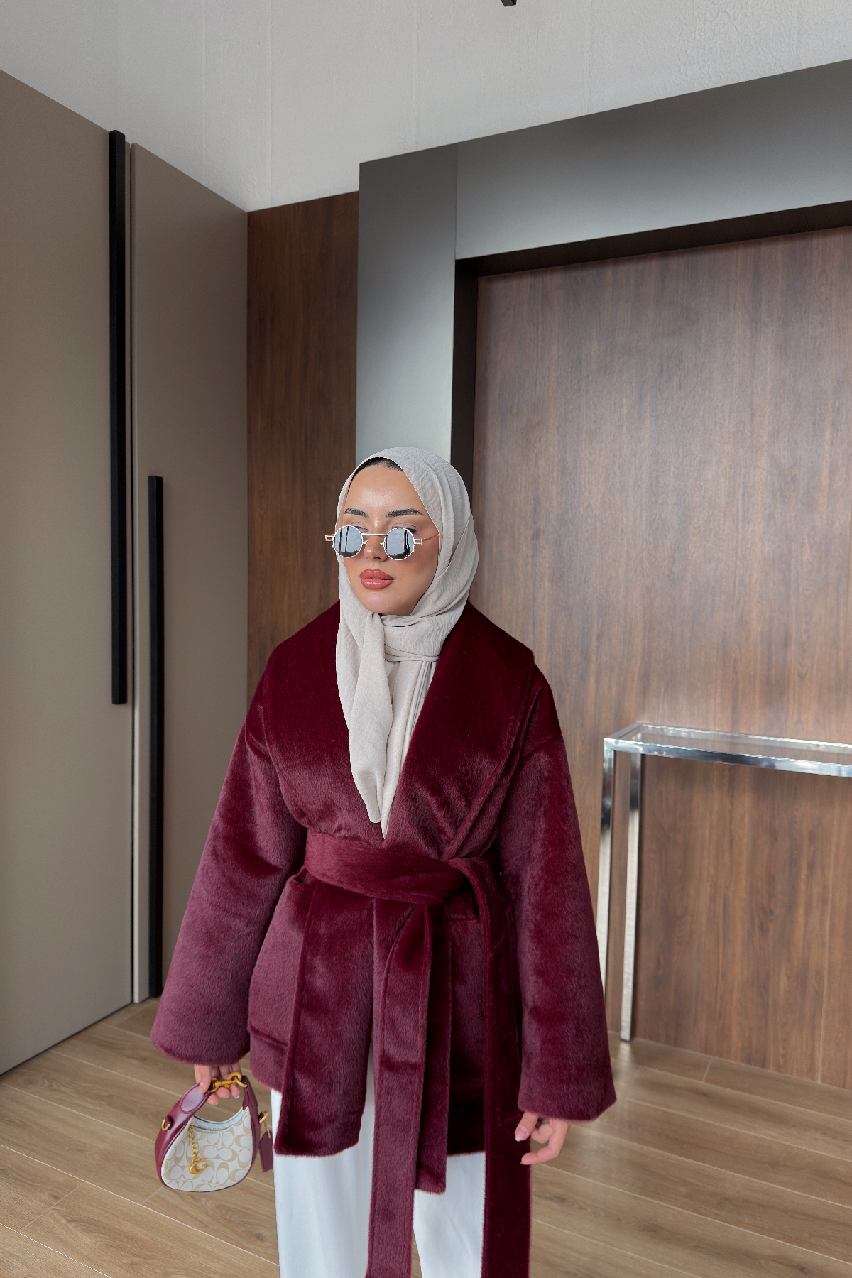 Edited in Tezza with: Cocoa, Saturation, Temperature, & Highlights