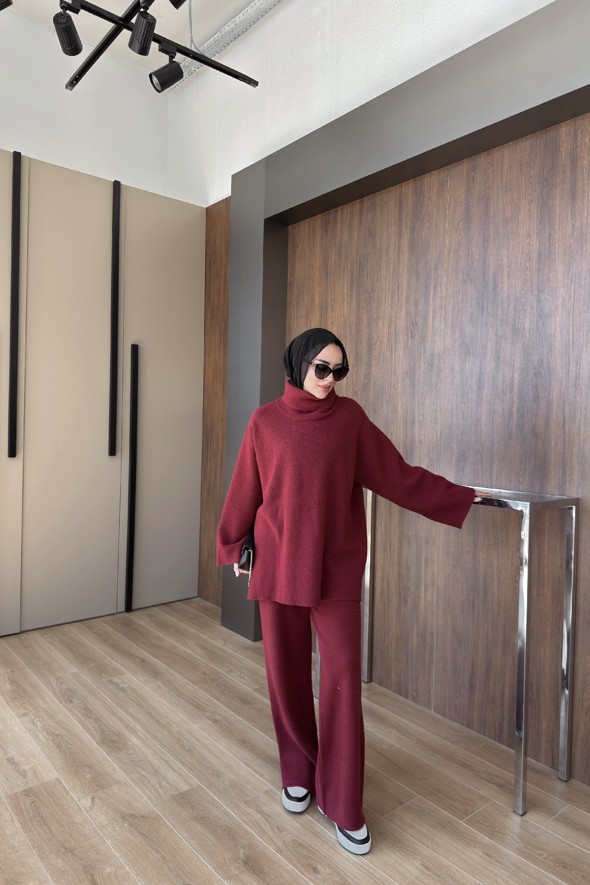 Edited in Tezza with: Cocoa, HSL, Temperature, Saturation, & Highlights