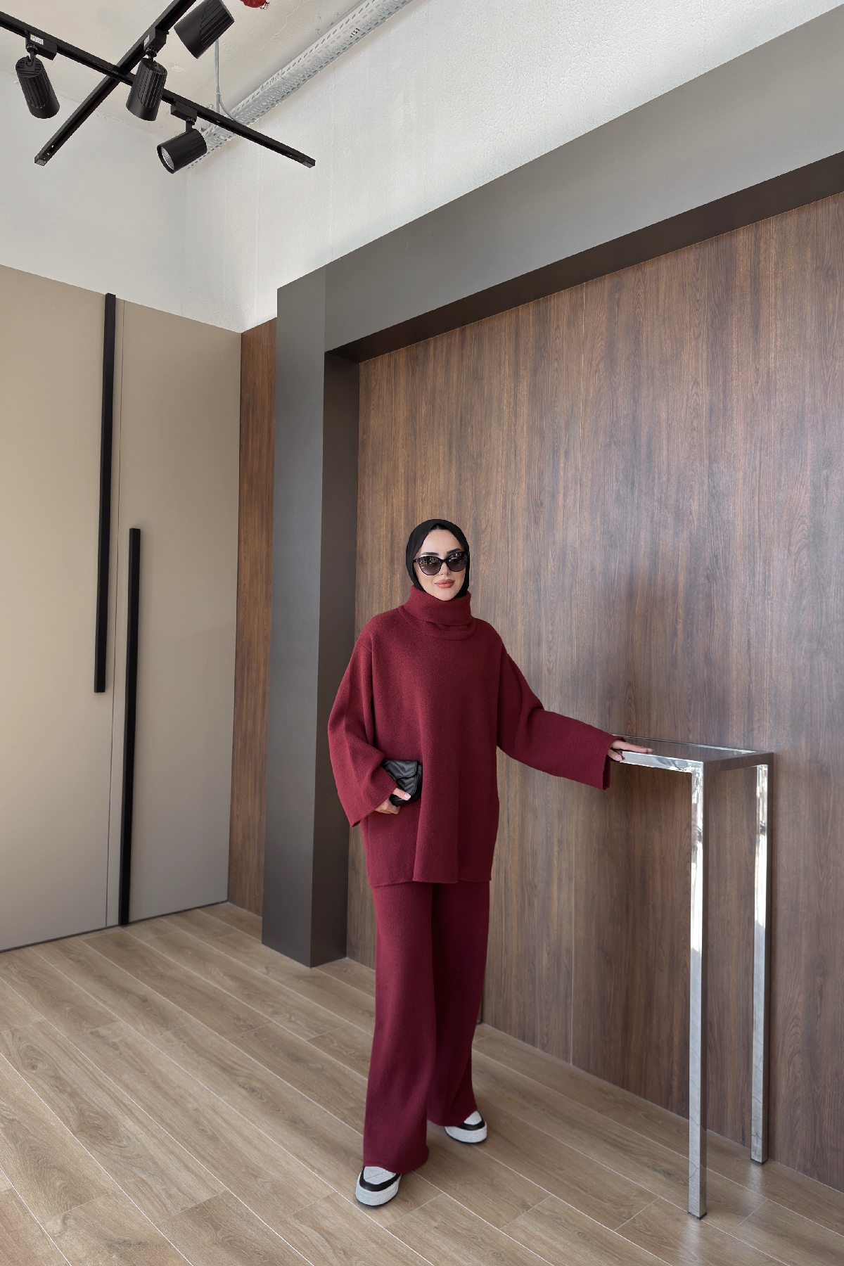 Edited in Tezza with: Cocoa, HSL, Temperature, Saturation, & Highlights