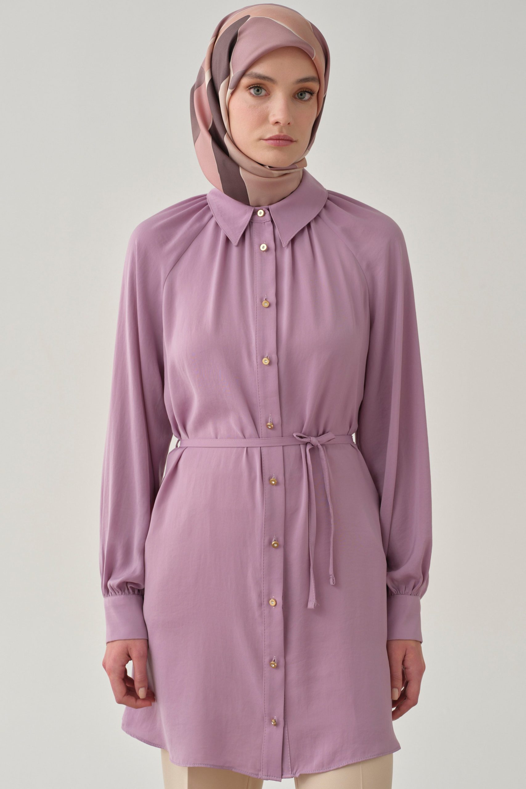 buzgulu-cift-kat-kemerli-tunik-lila-97411.jpg