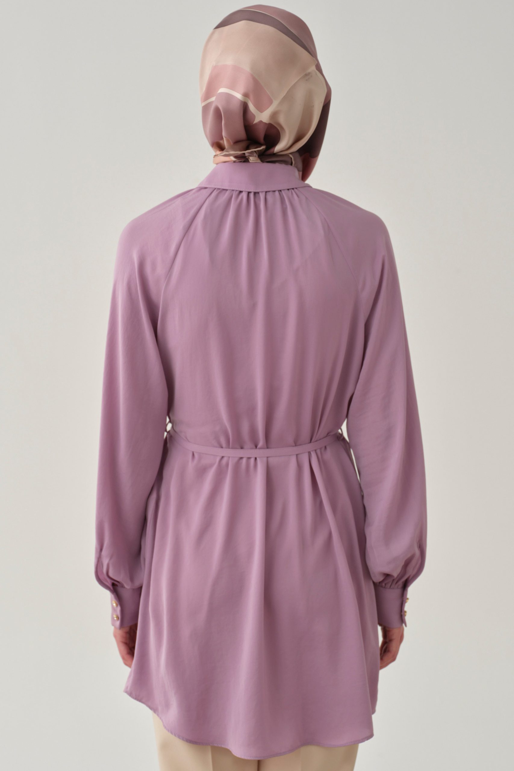 buzgulu-cift-kat-kemerli-tunik-lila-97416.jpg