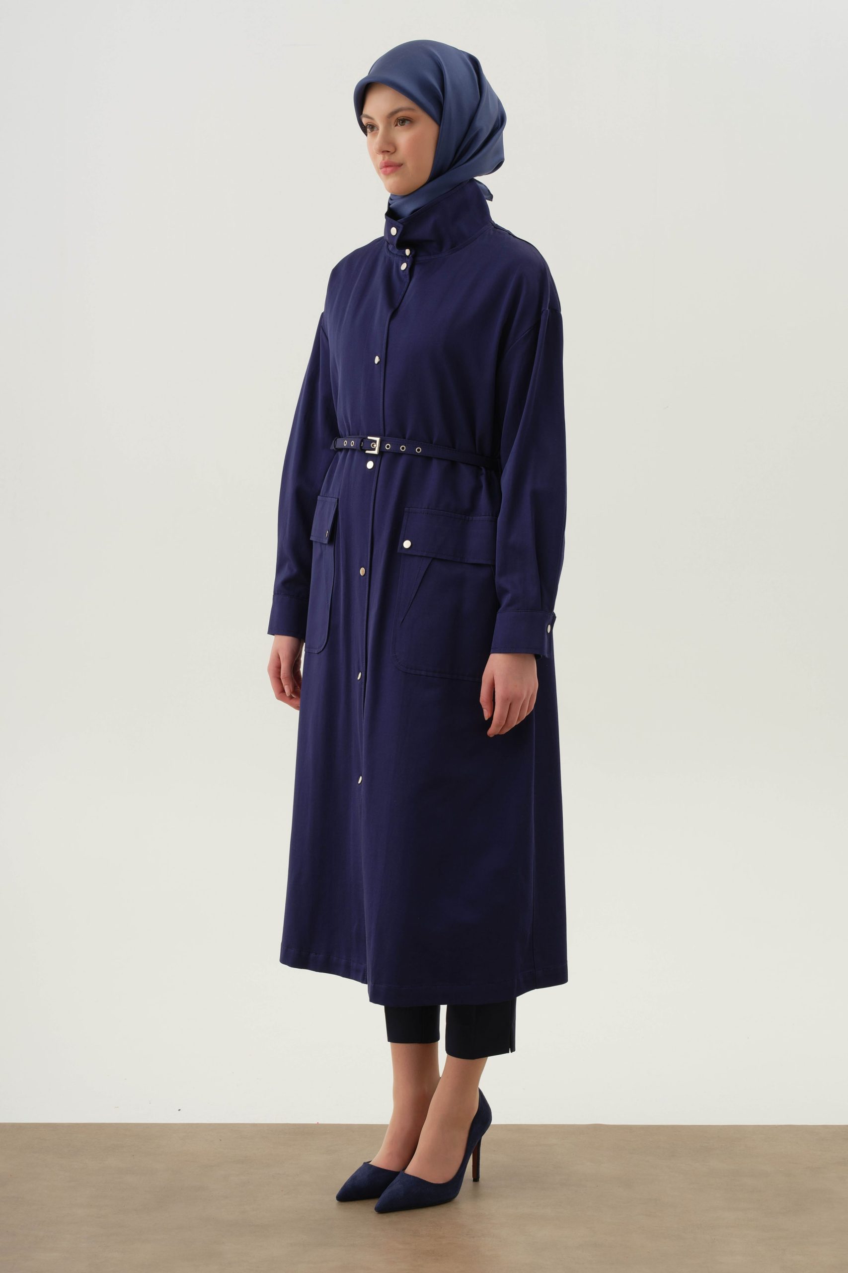dik-yakali-kemerli-kap-indigo-99406.jpg