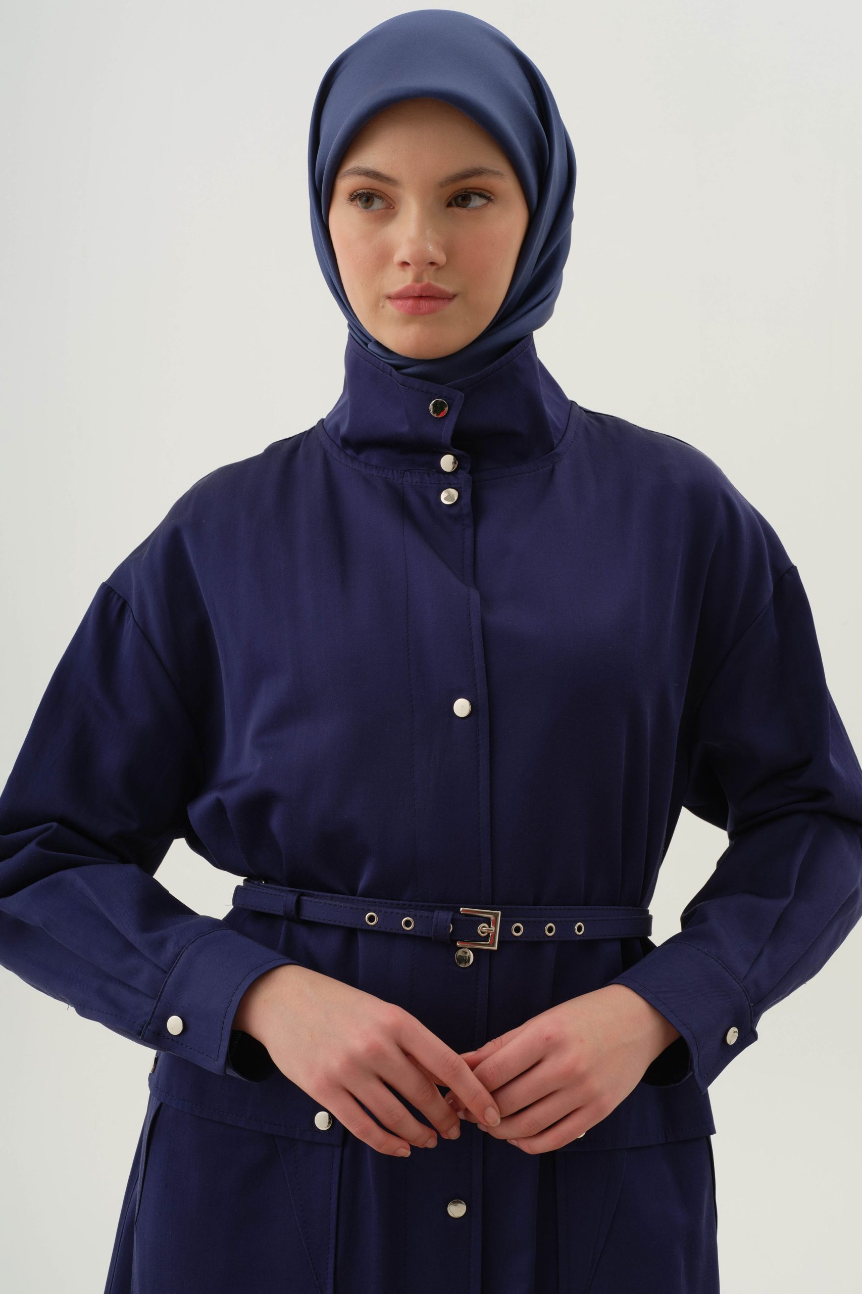 dik-yakali-kemerli-kap-indigo-99410.jpg