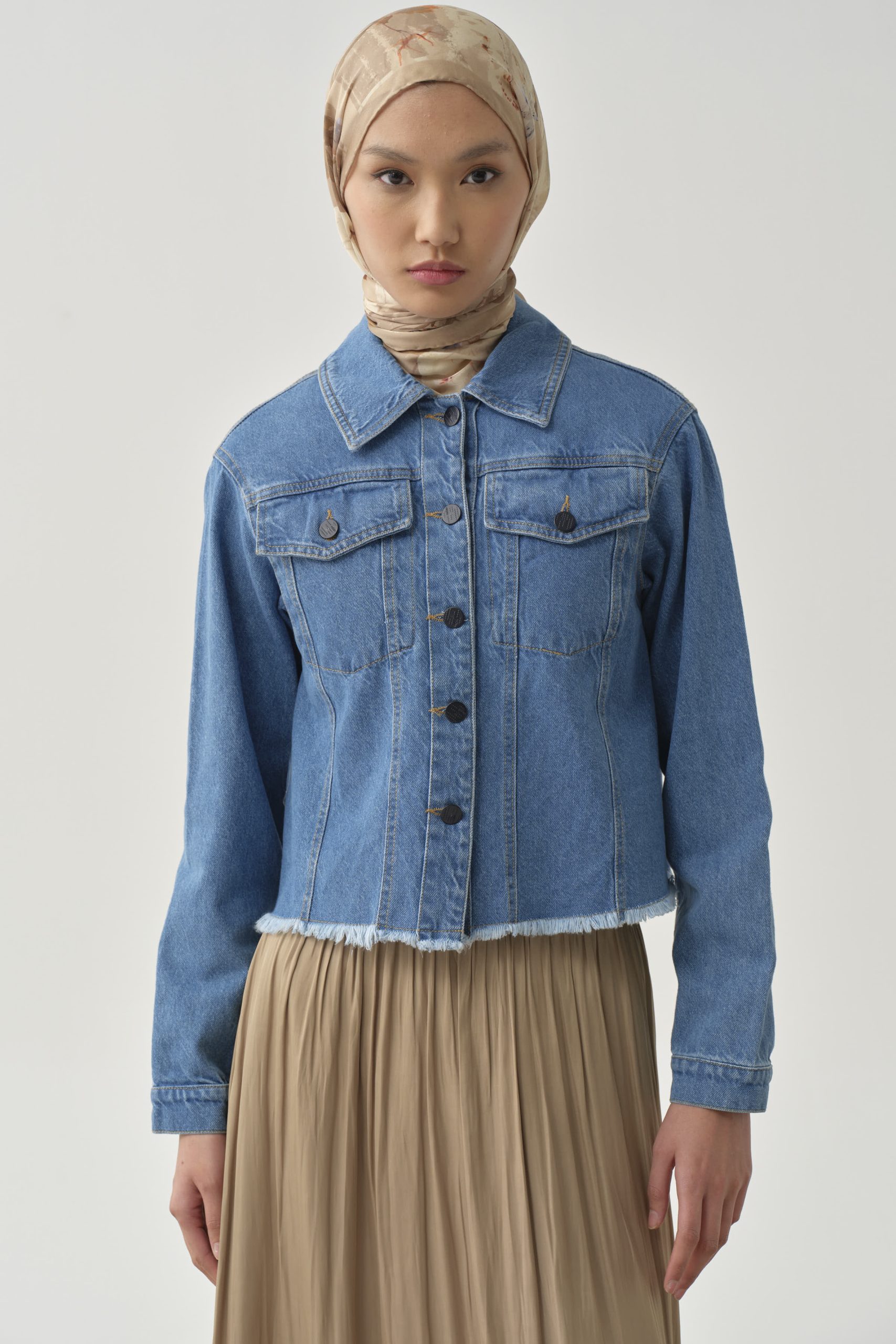 iki-cepli-uzun-kollu-kisa-denim-ceket-indigo-95966.jpg