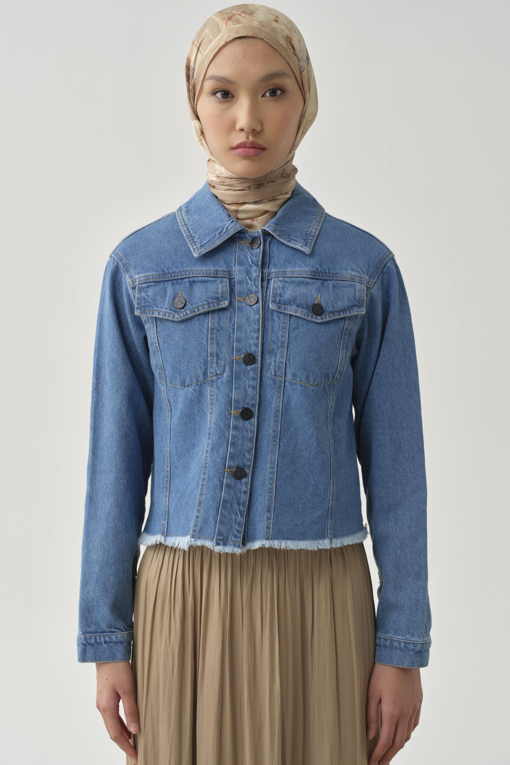 iki-cepli-uzun-kollu-kisa-denim-ceket-indigo-95968.jpg