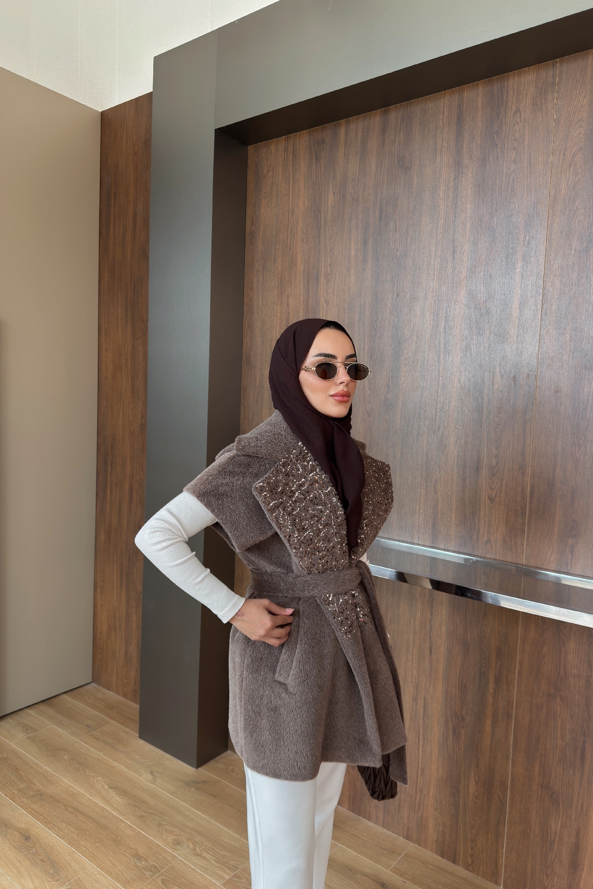 Edited in Tezza with: Cocoa, Temperature, & HSL