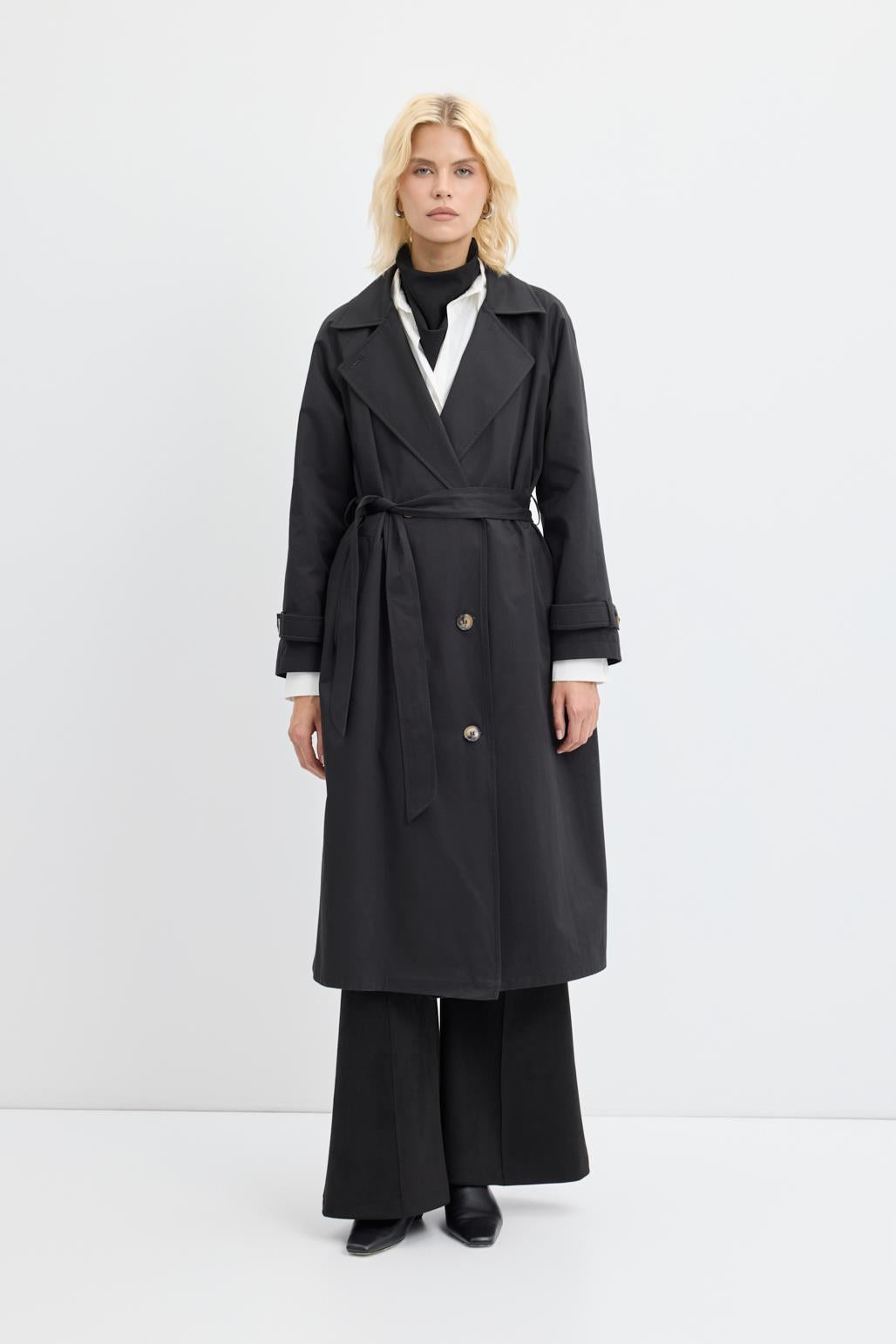 kruvaze-yaka-astarli-uzun-trenckot-siyah-17511.jpg
