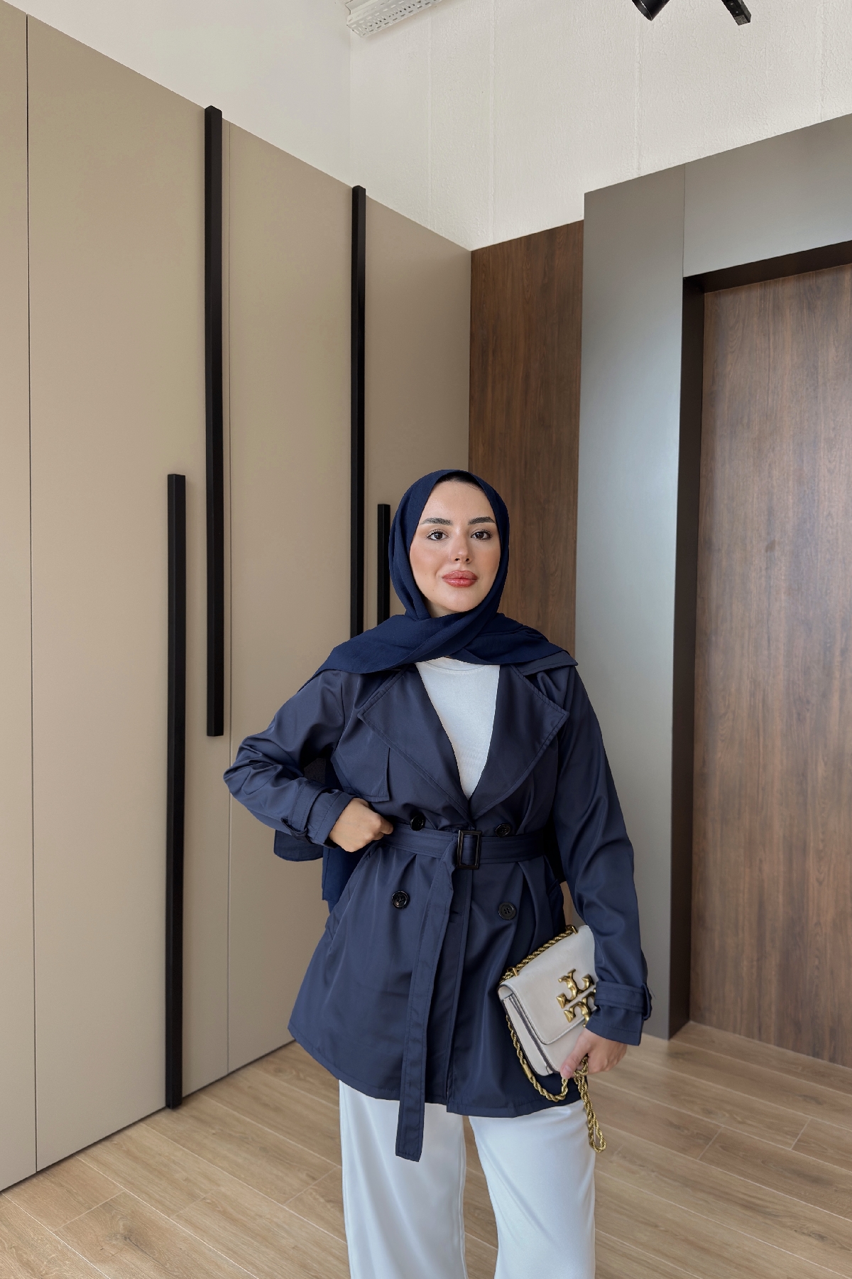 Edited in Tezza with: Cocoa, HSL, Temperature, Fade, & Shadows