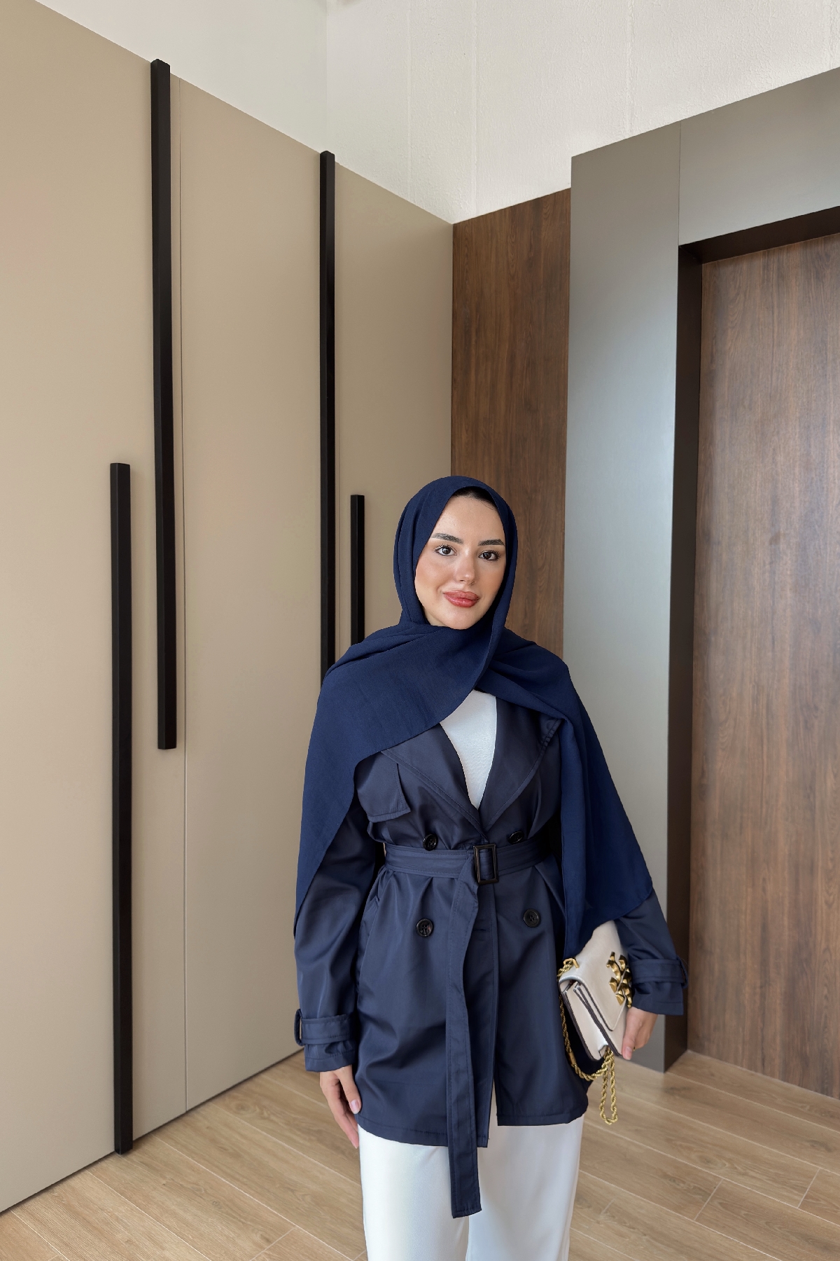 Edited in Tezza with: Cocoa, HSL, Temperature, Fade, & Shadows