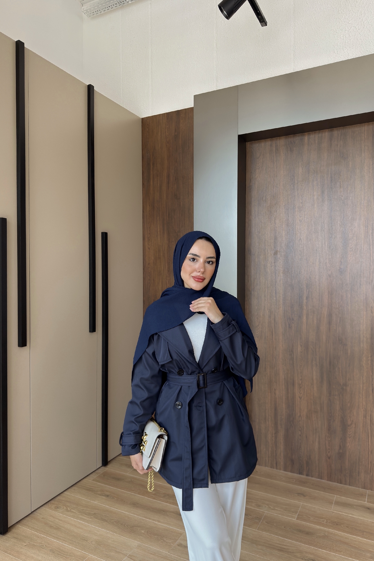 Edited in Tezza with: Cocoa, HSL, Temperature, Fade, & Shadows