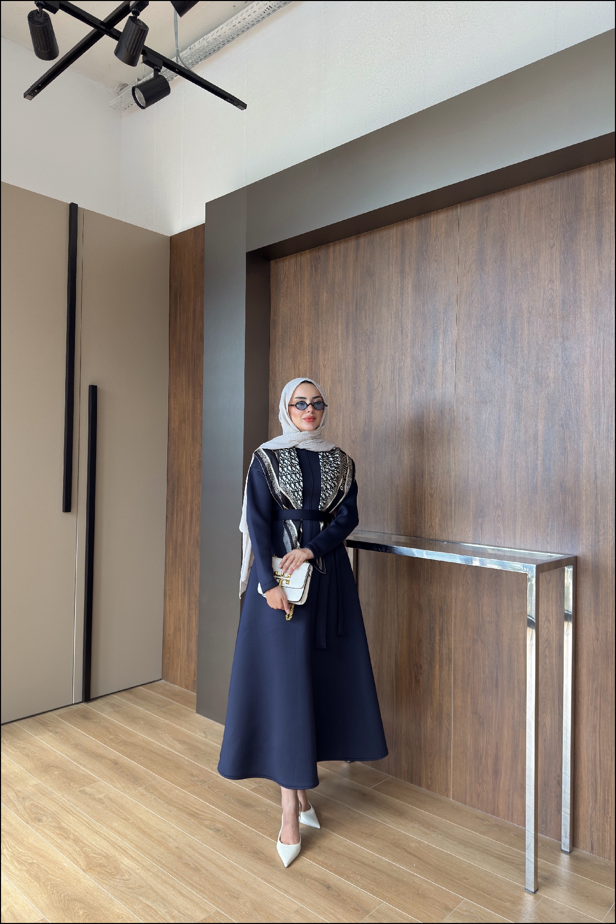 Edited in Tezza with: Cocoa, Saturation, Highlights, & Temperature