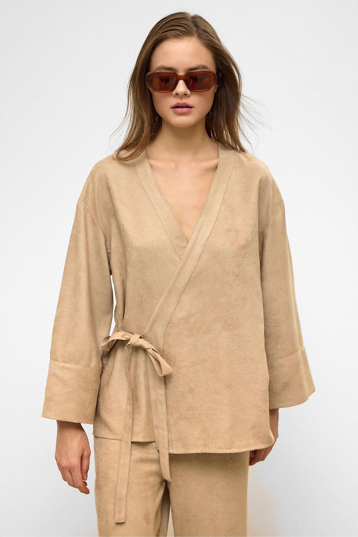 onu-baglamali-suet-gorunumlu-kimono-ik-4f9d-.jpg