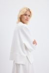 oversize-yandan-yirtmacli-kisa-sweatshirt-ekru-17260.jpg