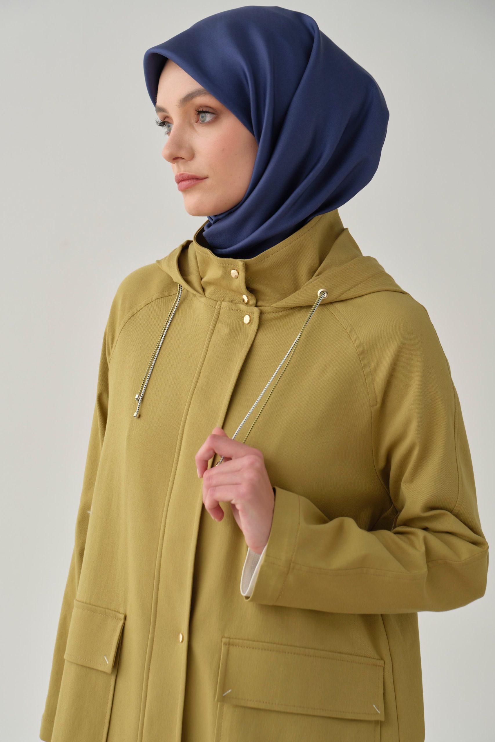 reglan-kollu-yagmurluk-olive-98218.jpg