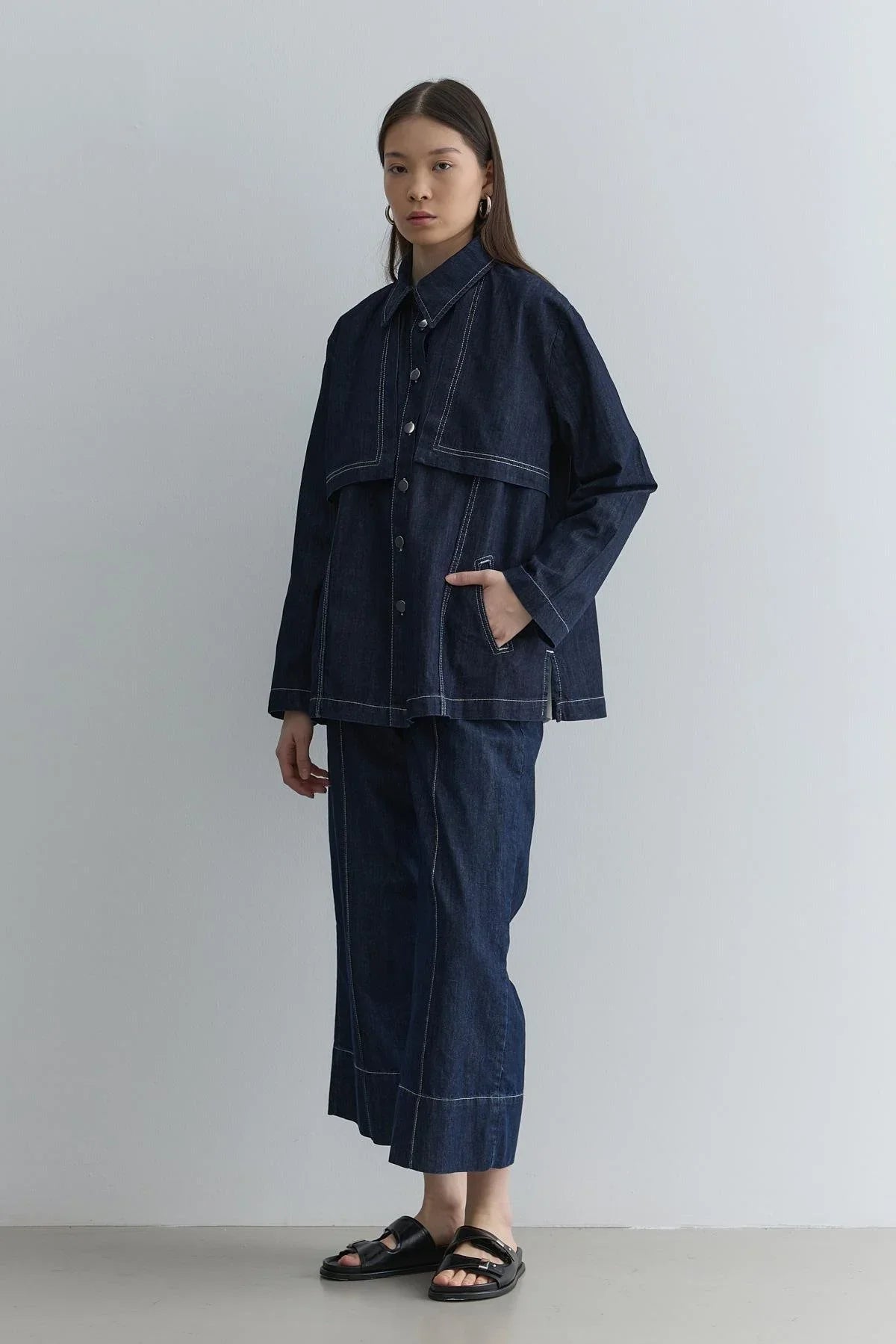 ruzgarlik-detayli-denim-ceket-lacivert-18022.jpg