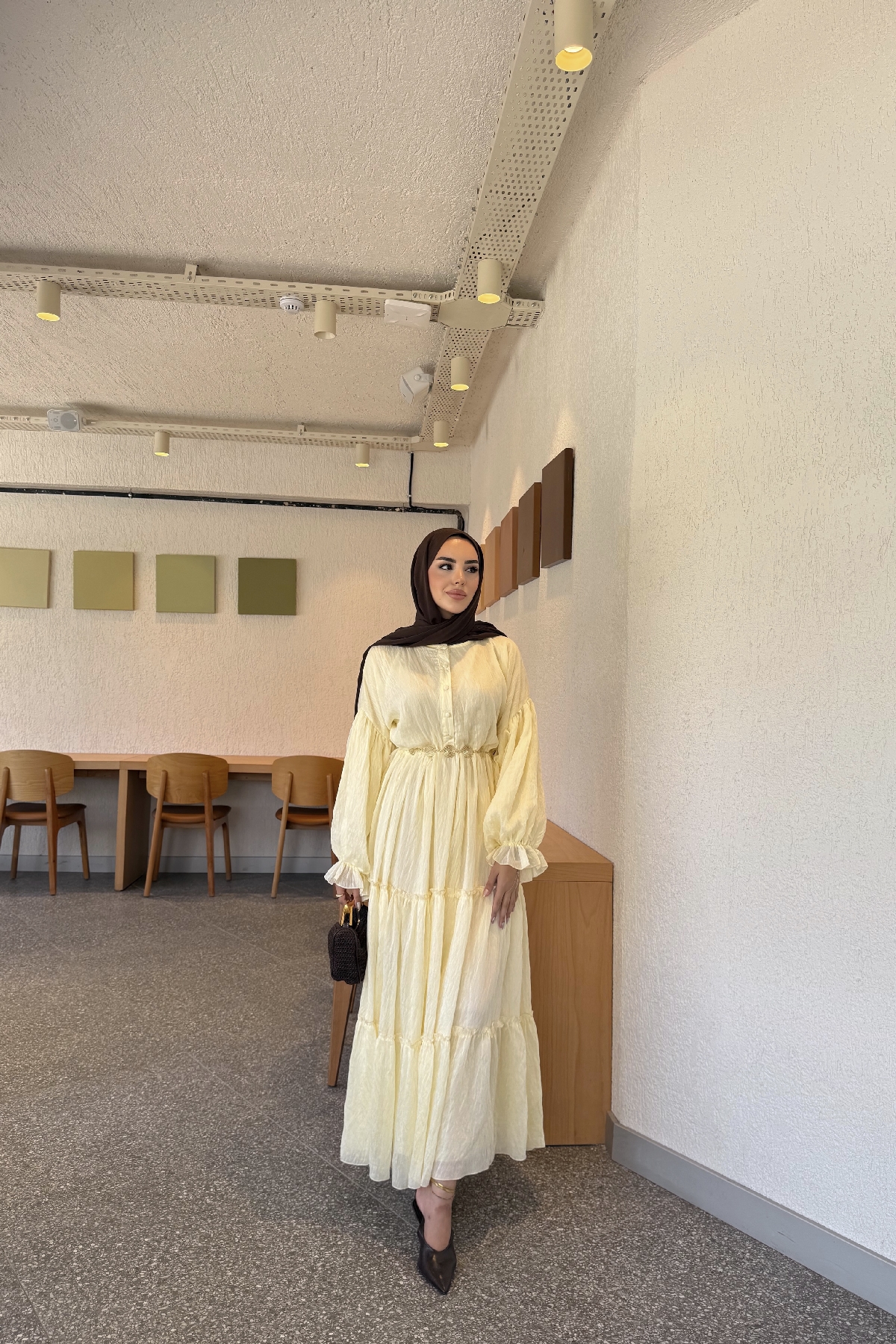 Edited in Tezza with: Cocoa, Saturation, & HSL