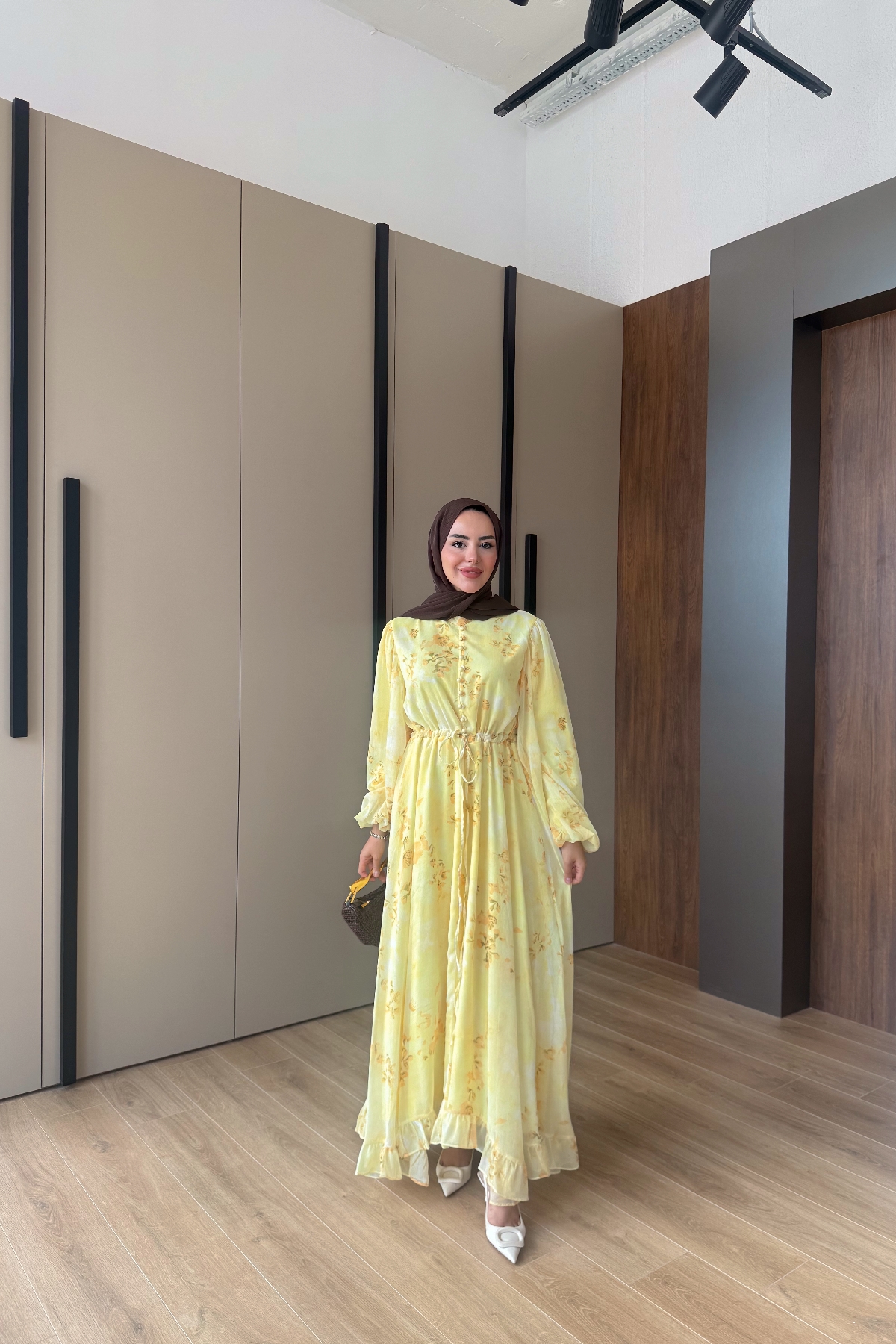 Edited in Tezza with: Cocoa, Saturation, Shadows, & HSL