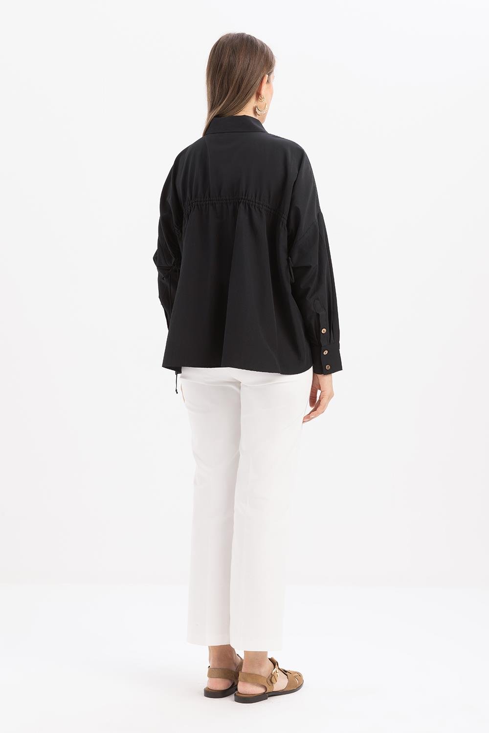 siyah-sirt-buzgu-detayli-gomlek-06720.jpg
