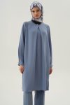 yaka-ve-kollari-pile-bros-detayli-tunik-acik-mavi-100069.jpg