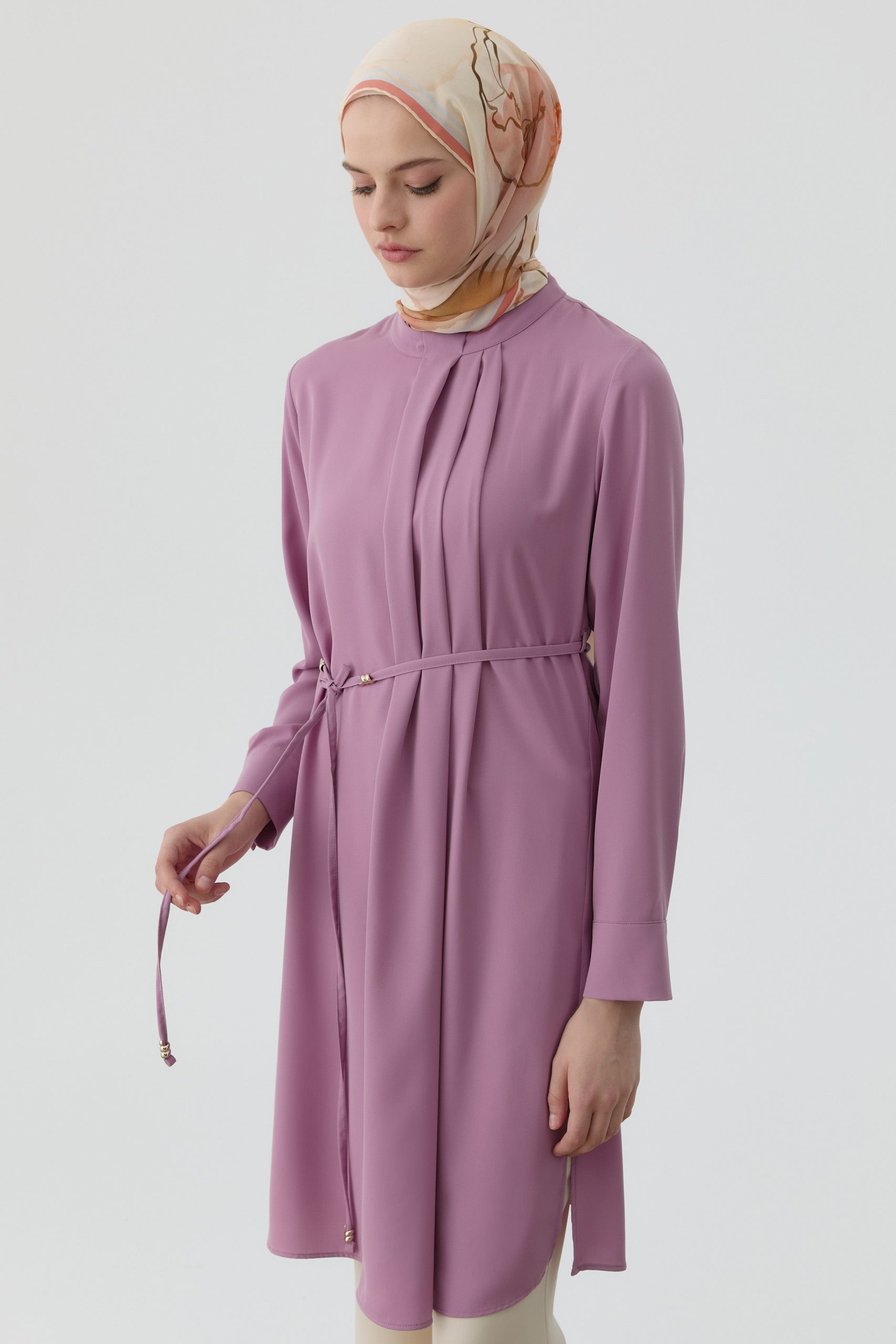yakasi-pile-detayli-tunik-lila-105315.jpg