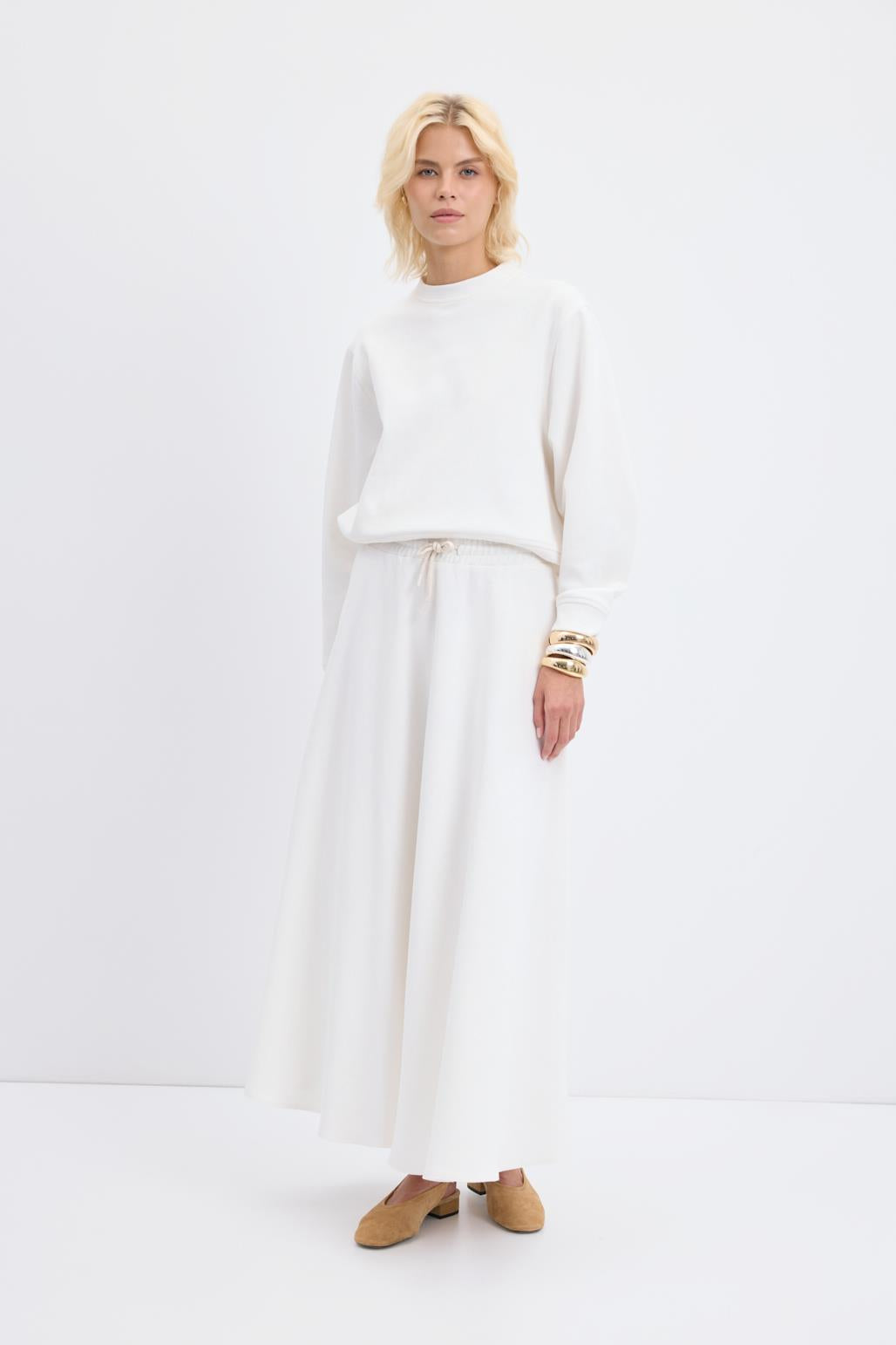 yuksek-bel-bagcikli-genis-form-klos-etek-ekru-17264.jpg